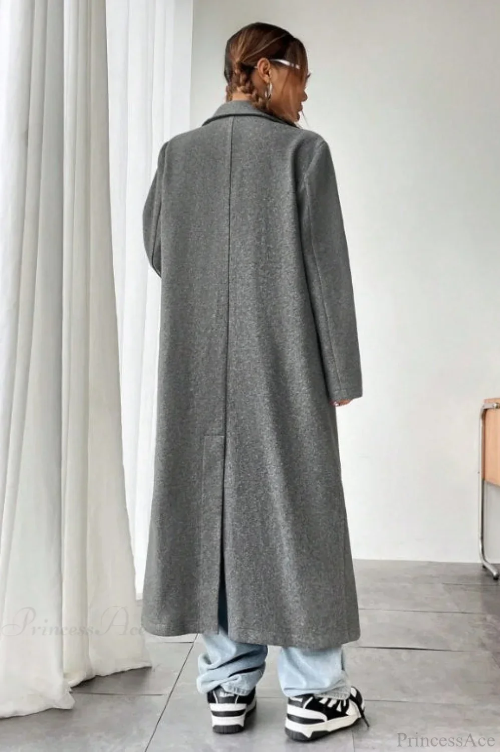 Minimalist Solid Color Elegant Notched Collar Relaxed Wool Overcoat - Image 3