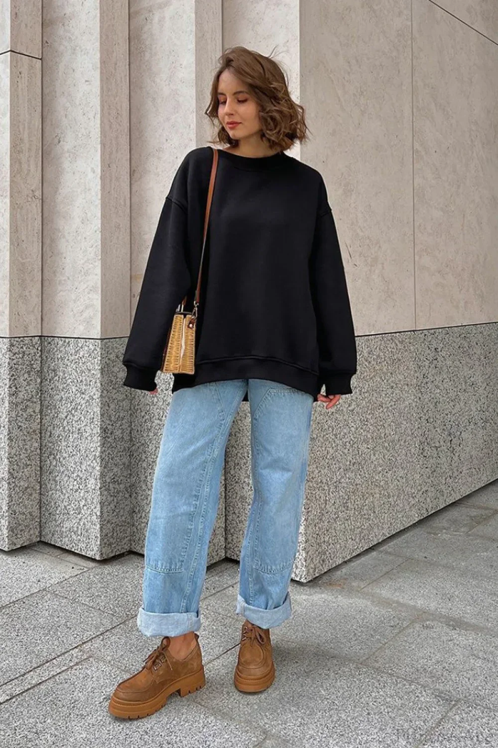 Minimalist Solid Crew Neck Oversize Sweatshirts - Image 11