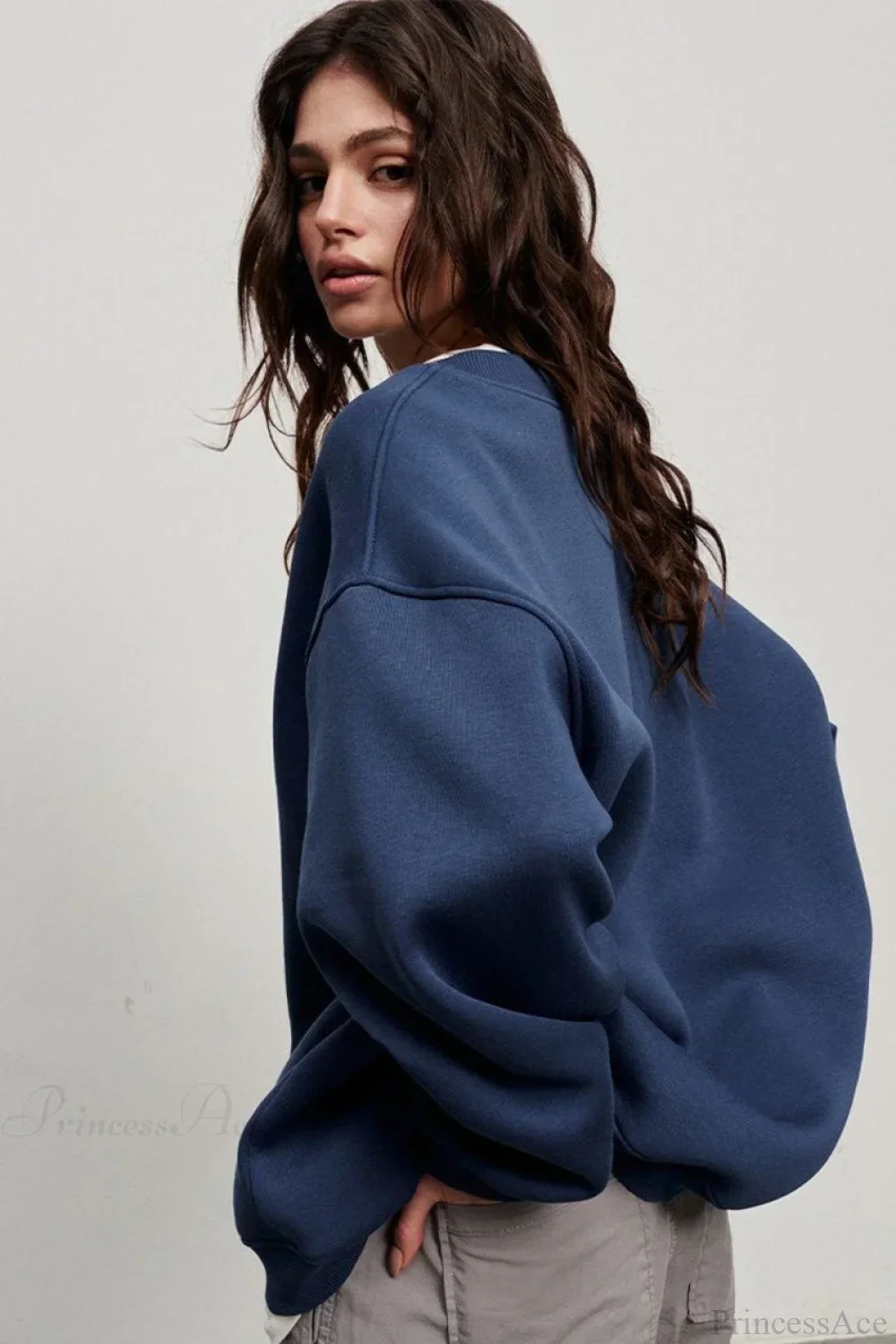 Minimalist Solid Crew Neck Oversize Sweatshirts - Image 13