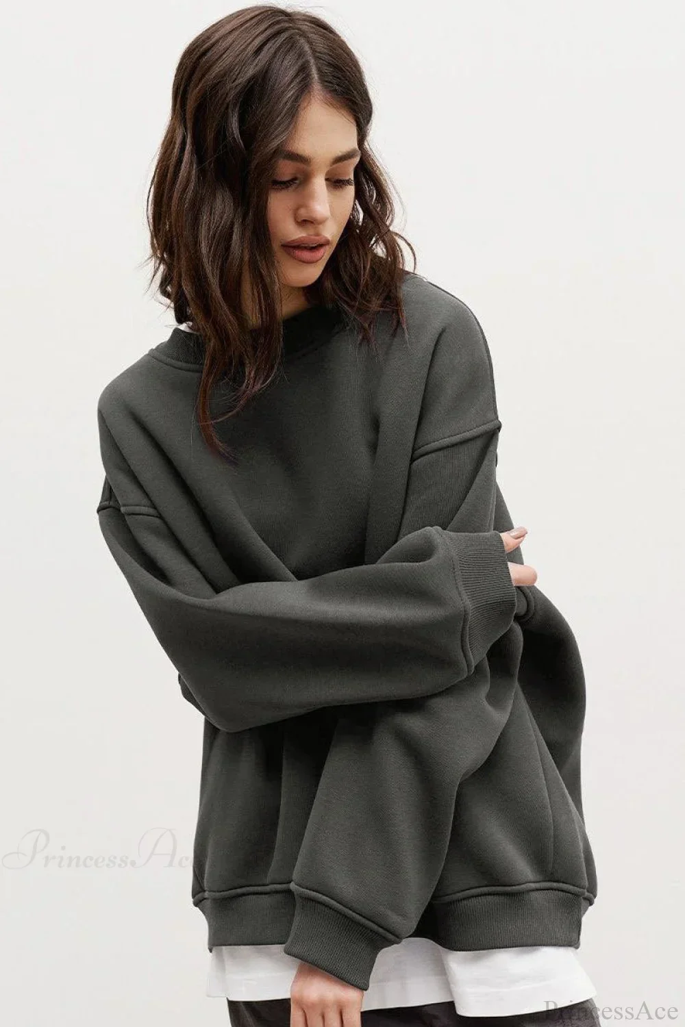 Minimalist Solid Crew Neck Oversize Sweatshirts - Image 19