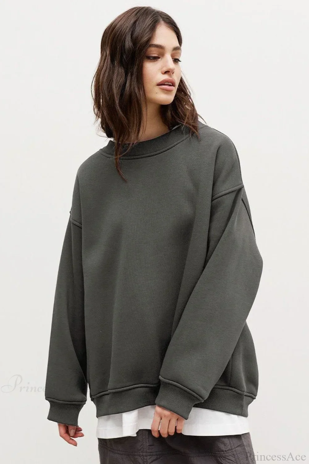 Minimalist Solid Crew Neck Oversize Sweatshirts - Image 21