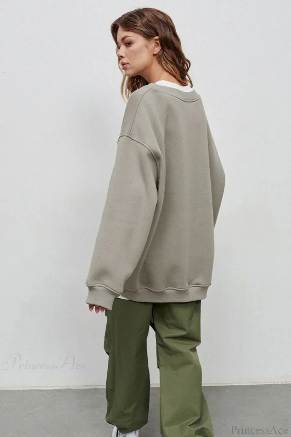 Minimalist Solid Crew Neck Oversize Sweatshirts - Image 25