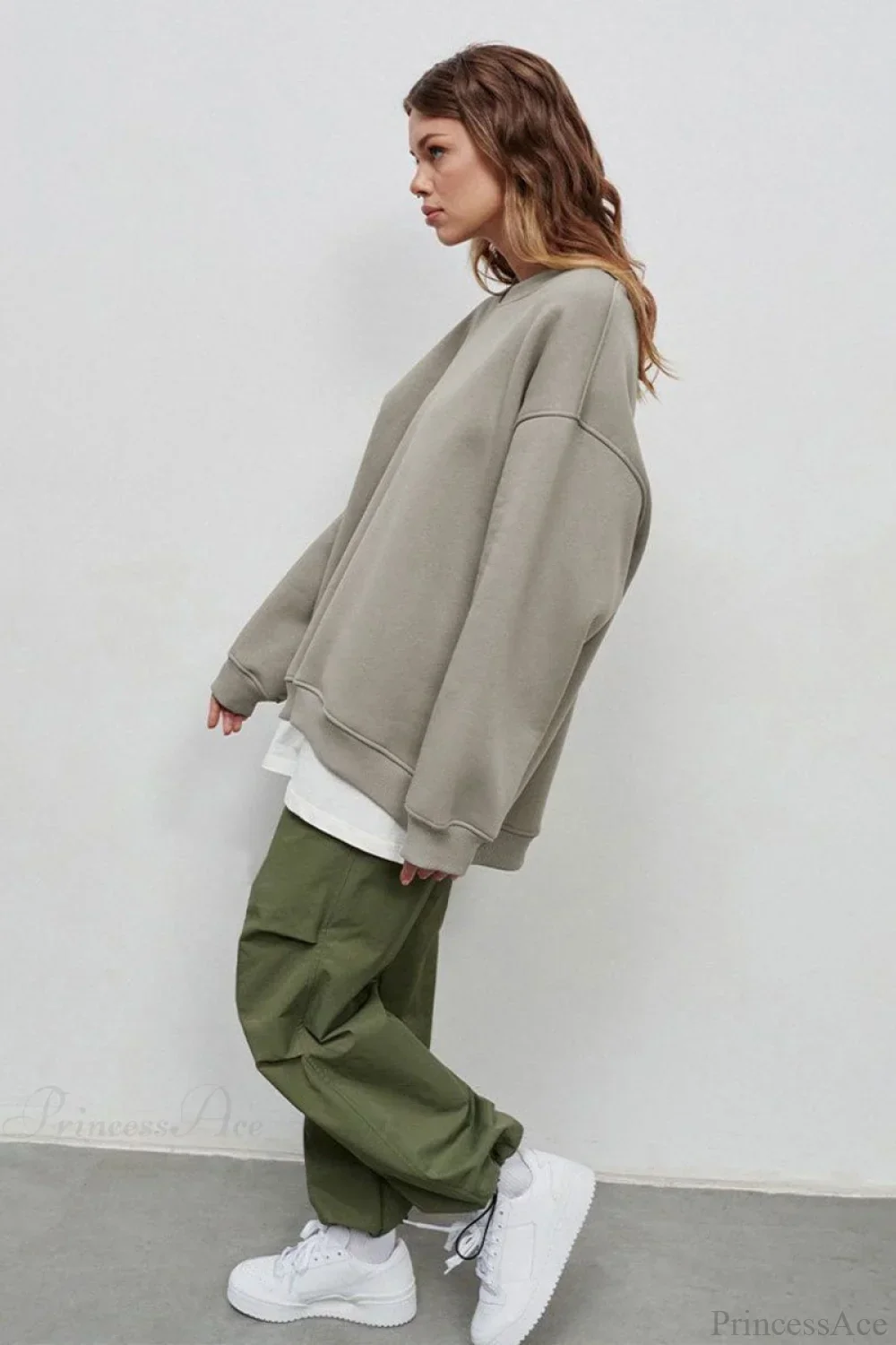 Minimalist Solid Crew Neck Oversize Sweatshirts - Image 26