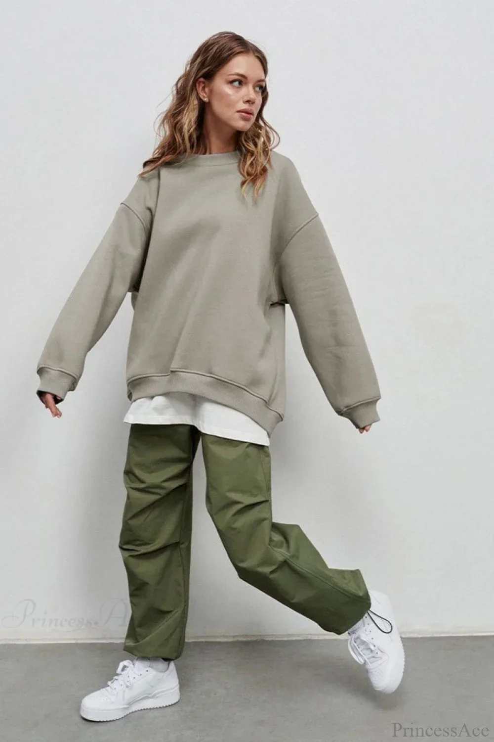 Minimalist Solid Crew Neck Oversize Sweatshirts - Image 27