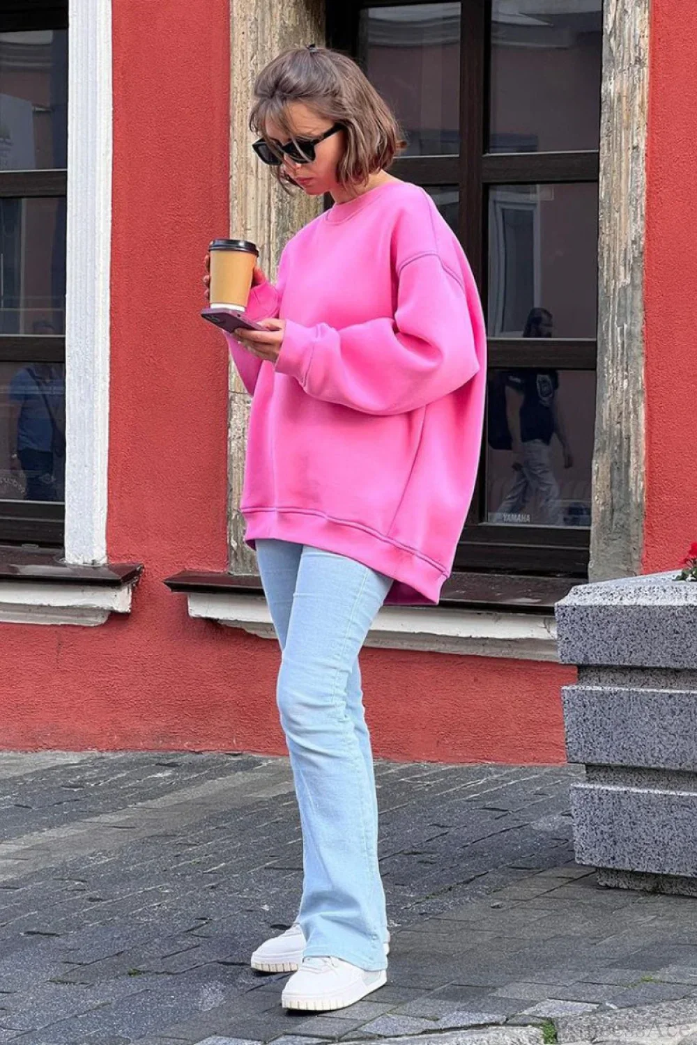 Minimalist Solid Crew Neck Oversize Sweatshirts - Image 8