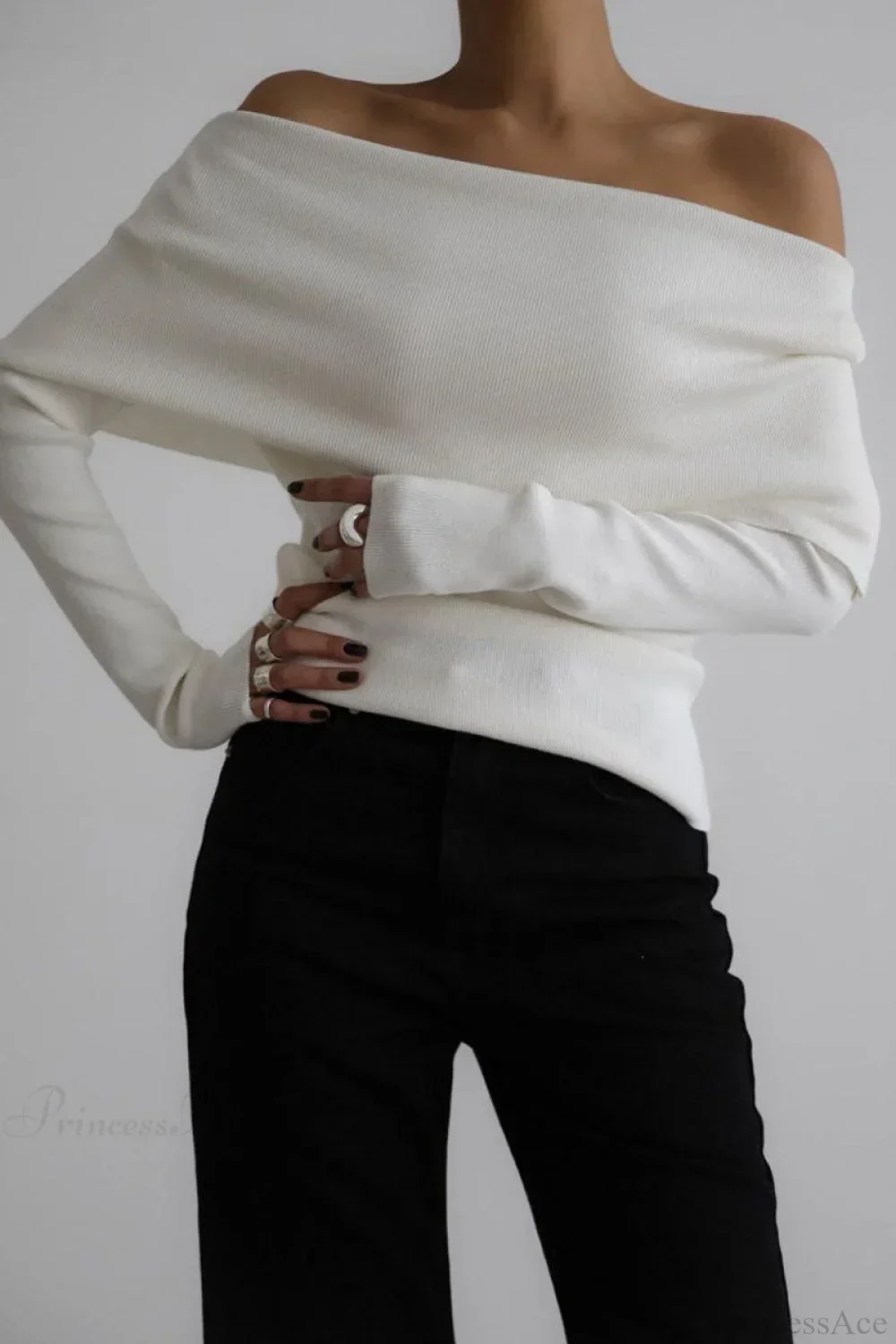 Off-Shoulder Fitted Long-Sleeve Knit Top - Image 7