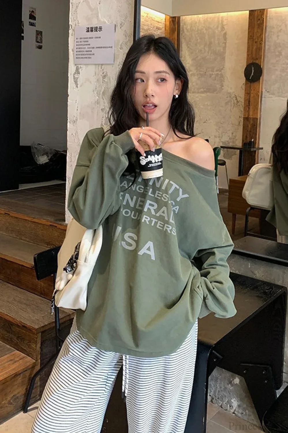 Off-Shoulder Graphic Letter Relaxed Sweatshirt - Image 5