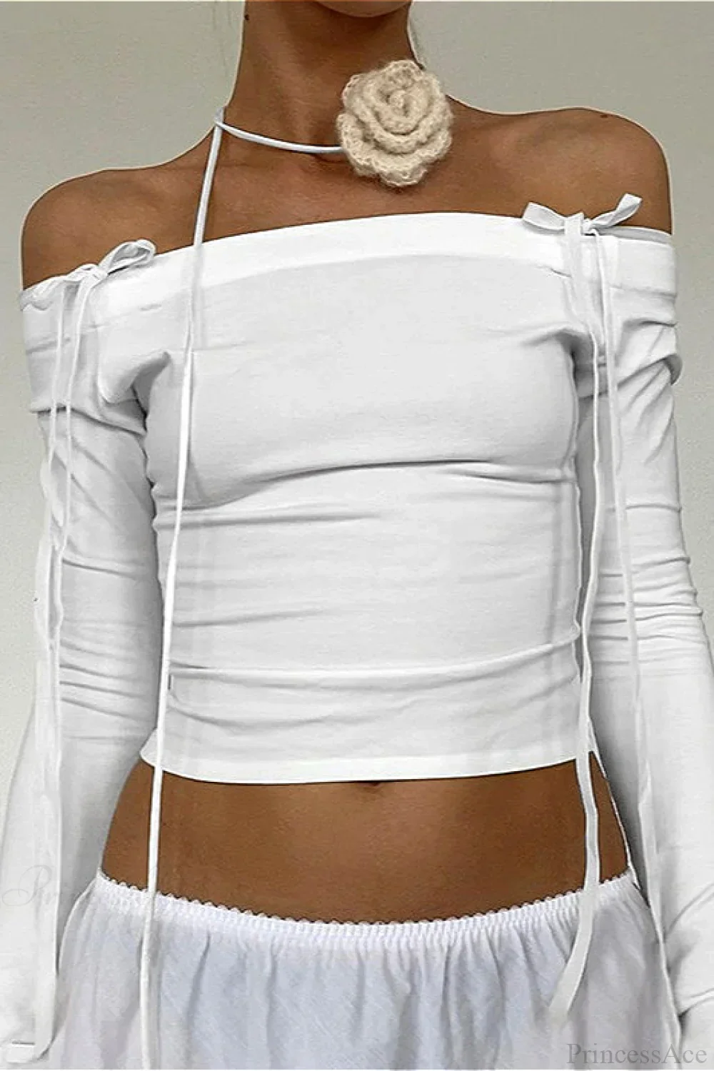 Off-the-Shoulder Tie Detail Fitted Long Sleeve Tee - Image 4
