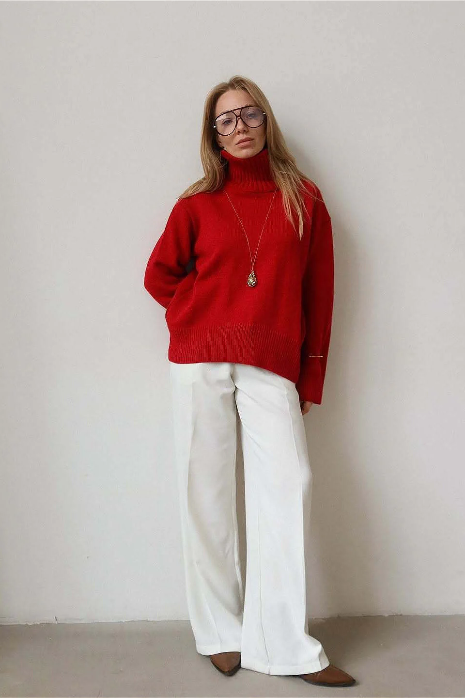 Oversized Solid Color Turtleneck Fashion Sweater - Image 3