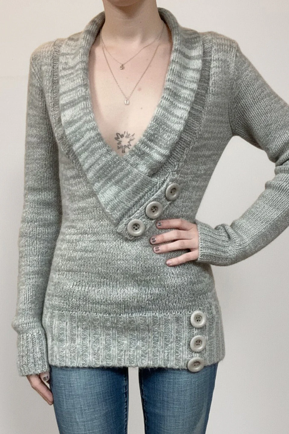 Vintage Paneled Asym V Neck Button Solid Sweater - Image 4