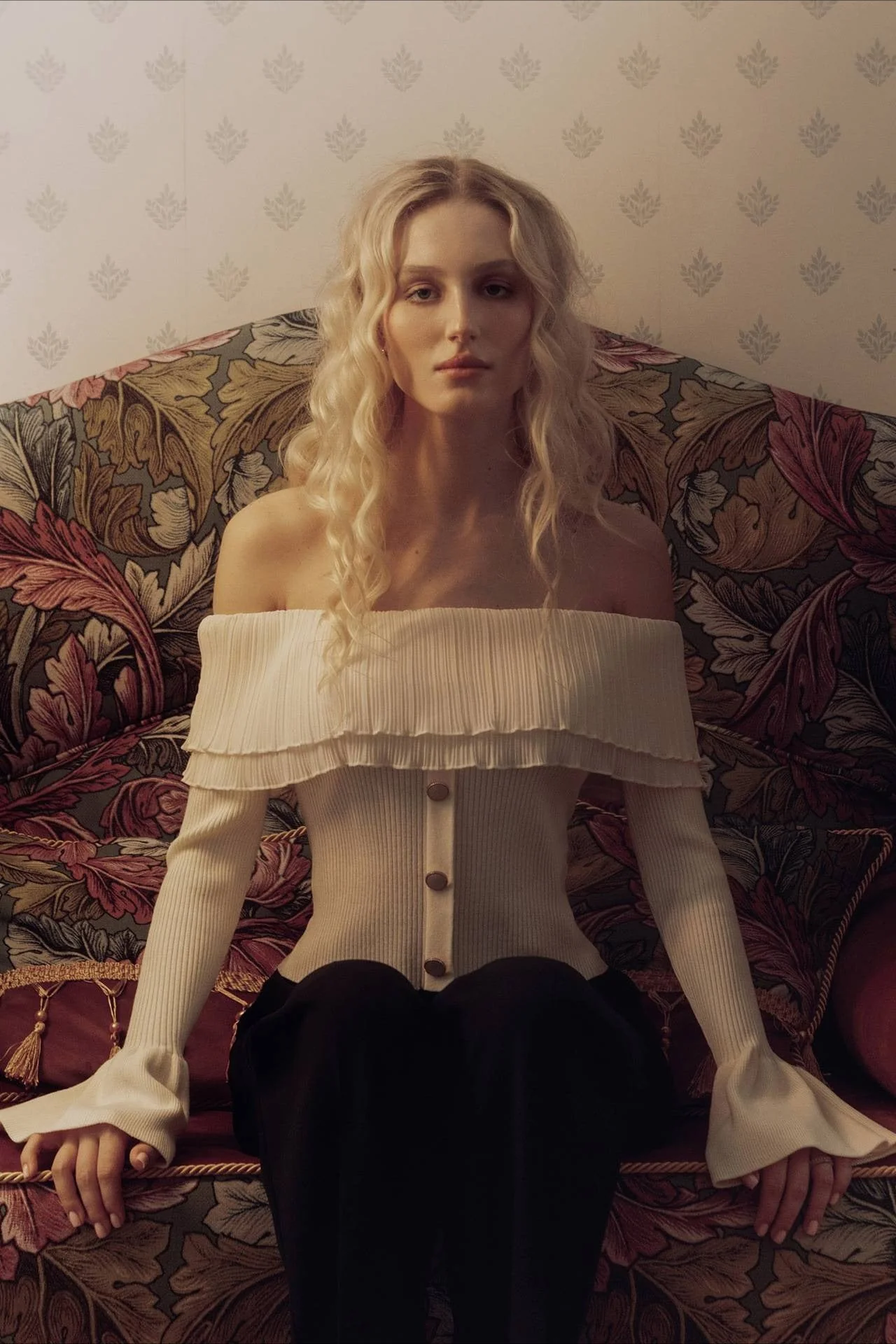 Paneled Ruched Buttoned Off-the-Shoulder Long Sleeve Tee - Image 6
