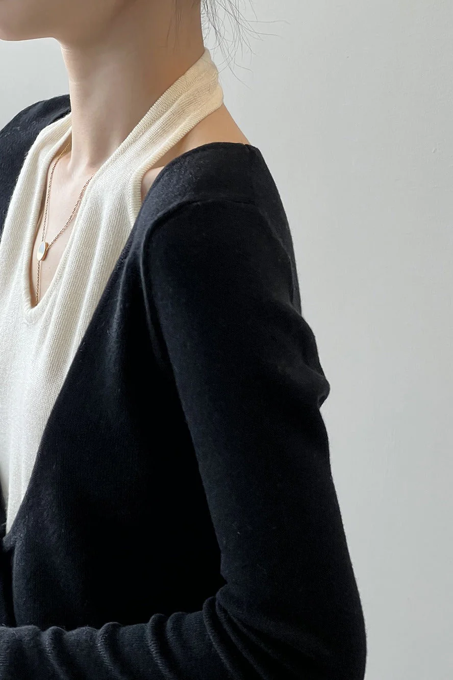 Patchwork Layered Halter Long Sleeve Tee - Image 18