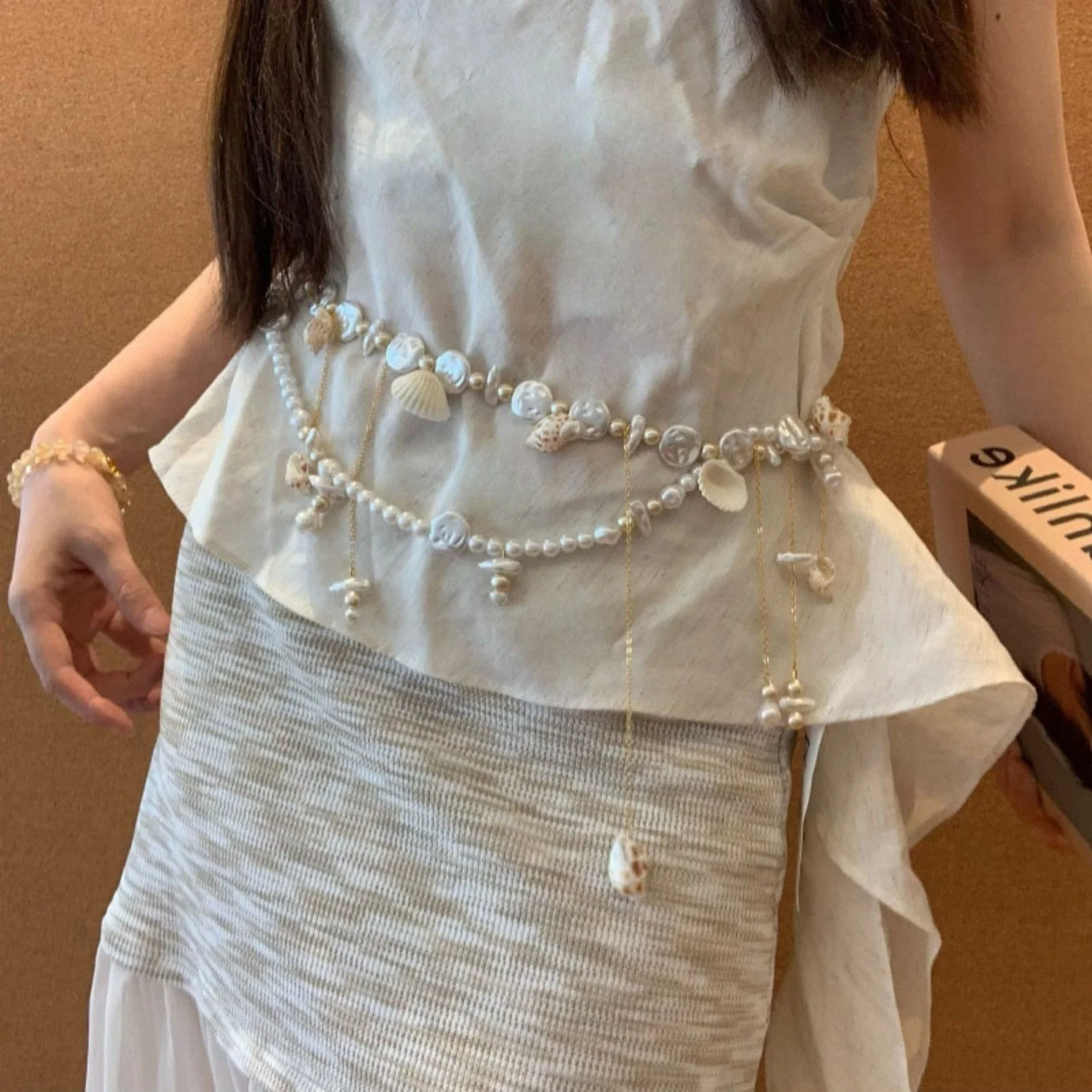Pearl Shell Tassel Waist Body Chain - Image 3