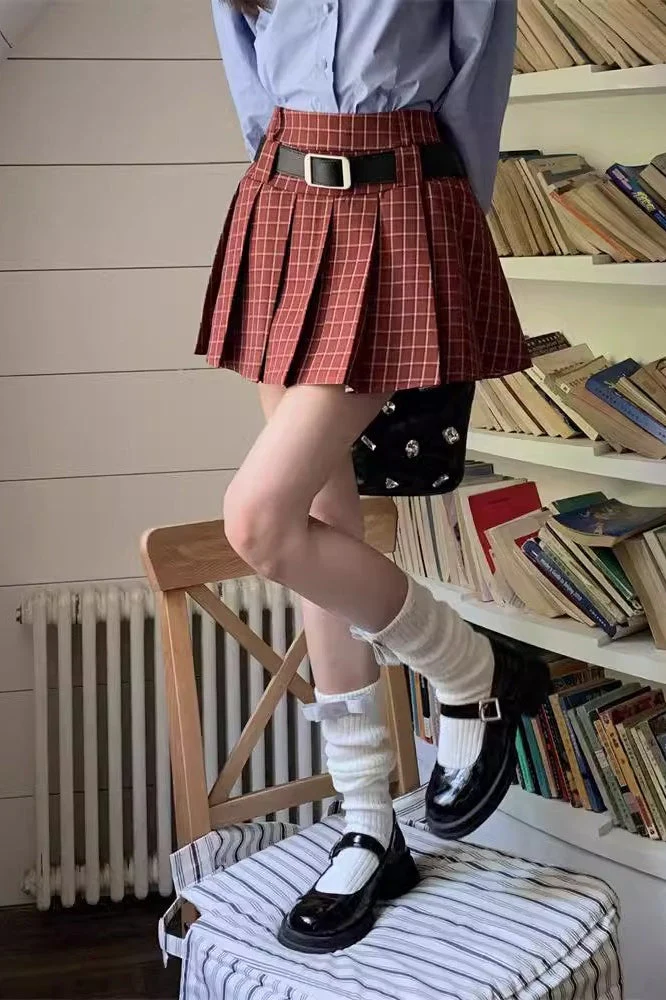 Plus Size Plaid Pleated Skirt - Image 5