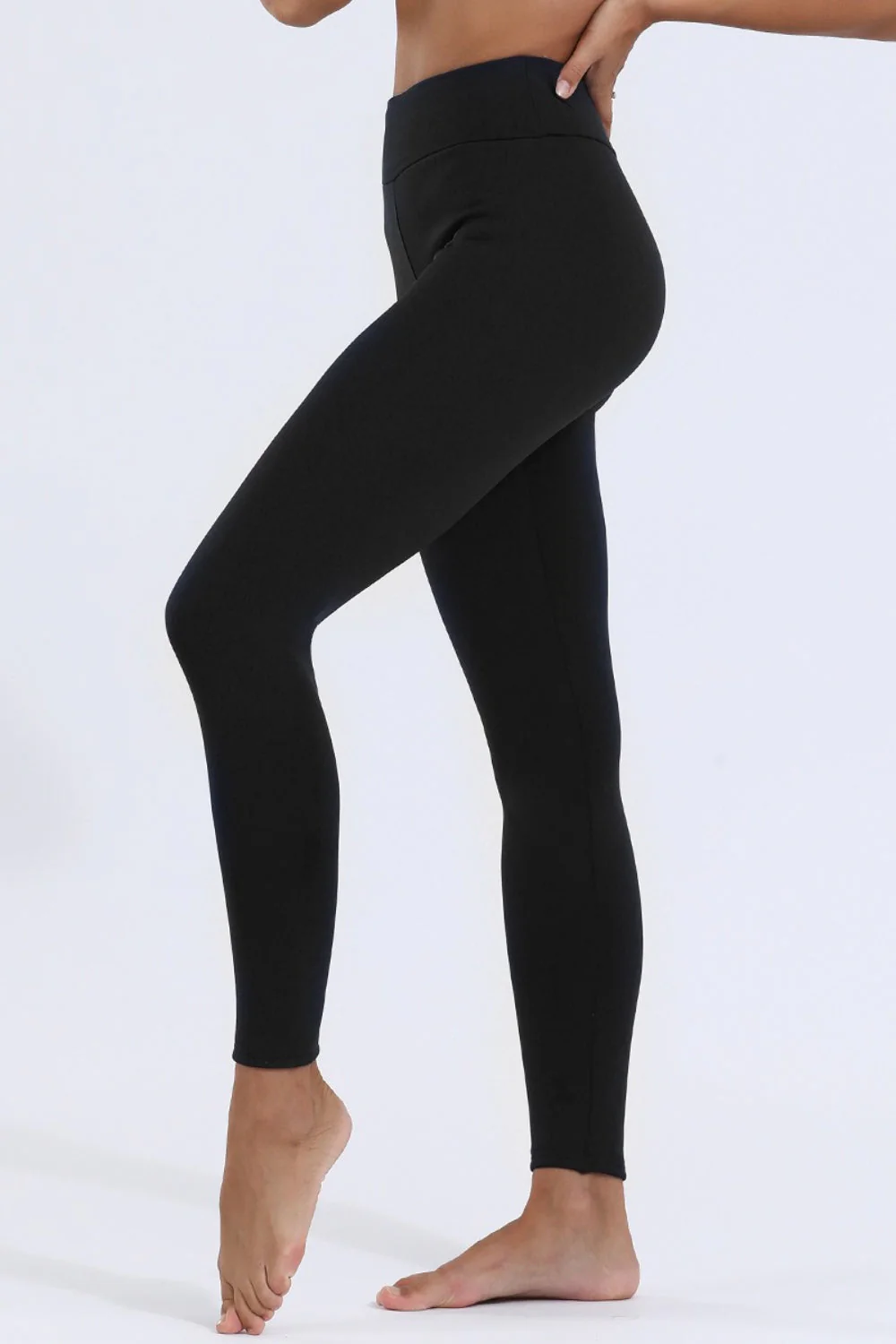Plus Size Sherpa Fleece Letter Leggings - Image 6