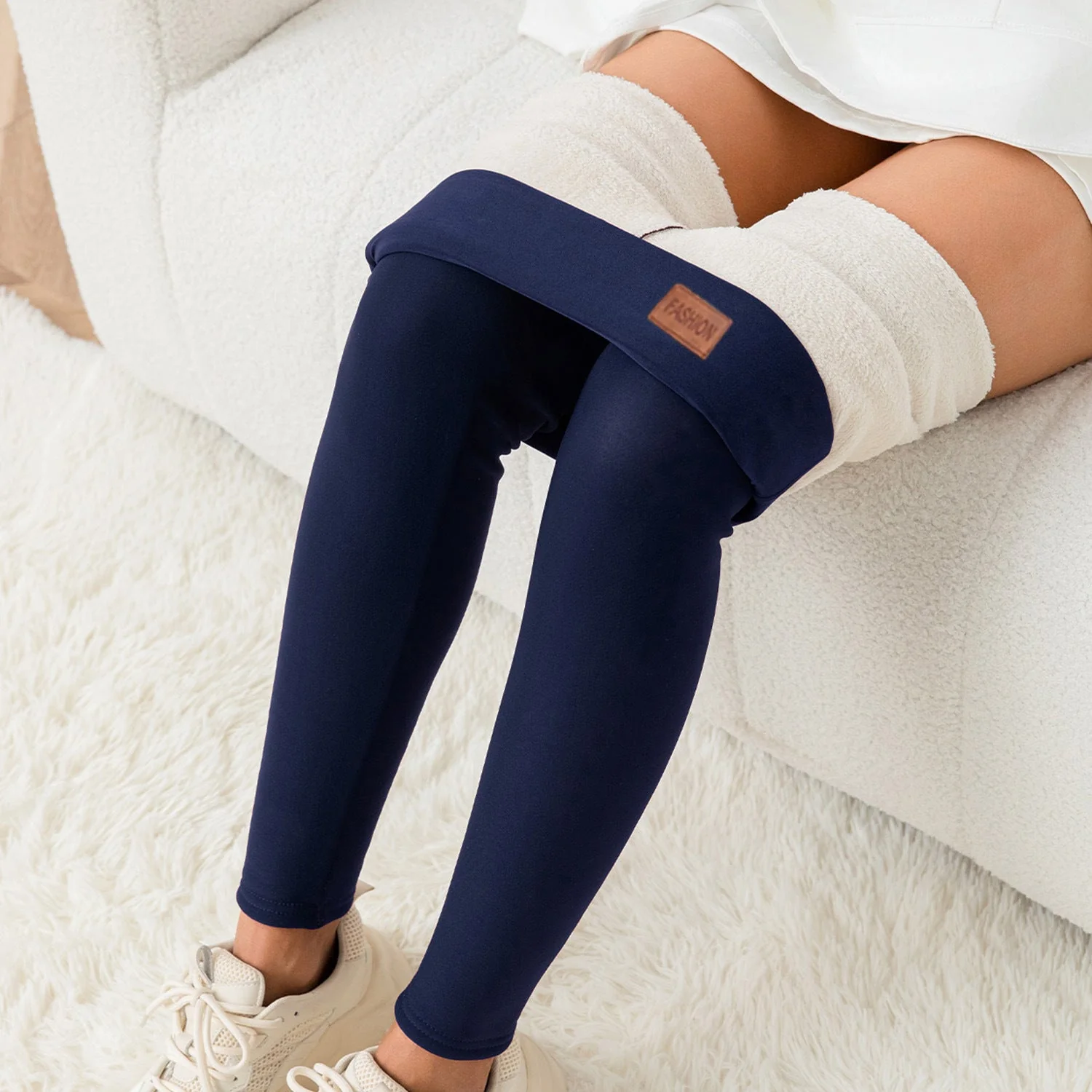 Plus Size Sherpa Fleece Letter Leggings - Image 8