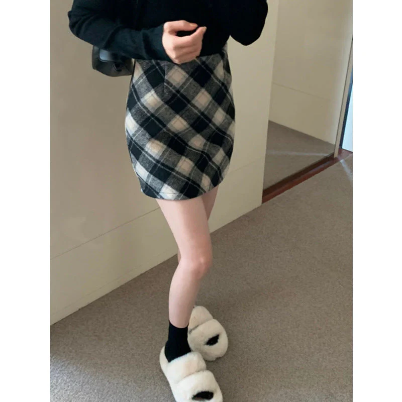 Plus Size Wool Plaid High Waist Skirt - Image 7