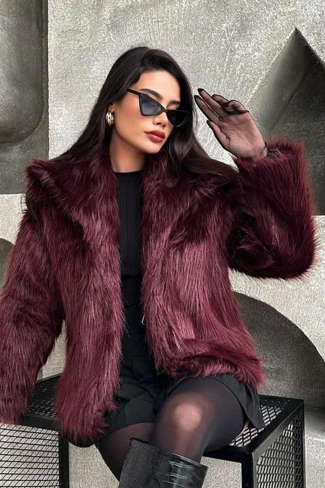Plush Solid Color Faux Animal Fur Warm Notch Collar Coat - Image 2