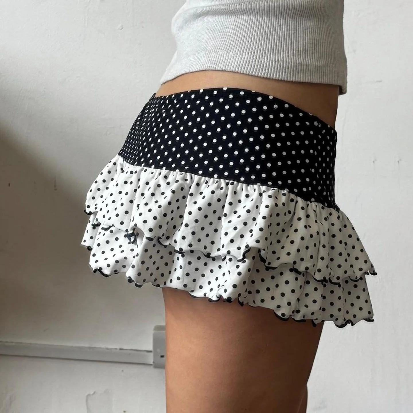 Polka Dot Patchwork Color Block Cute Tiered Slim Mini Skirt - Image 3