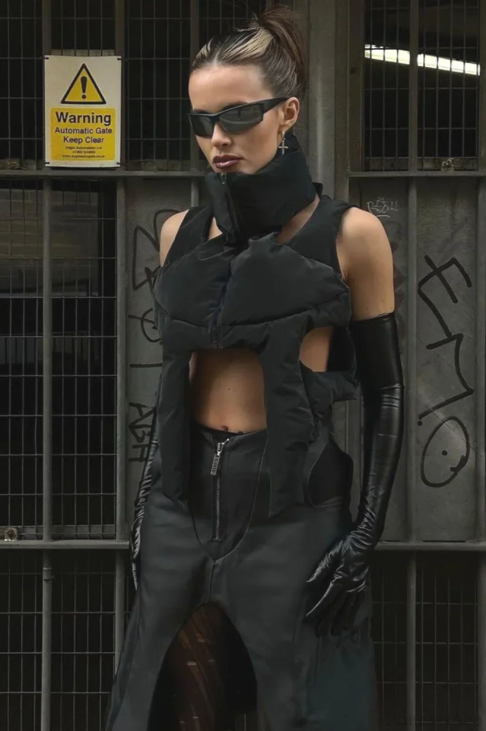 Punk Padded Stand Collar Zipper Coat - Image 2