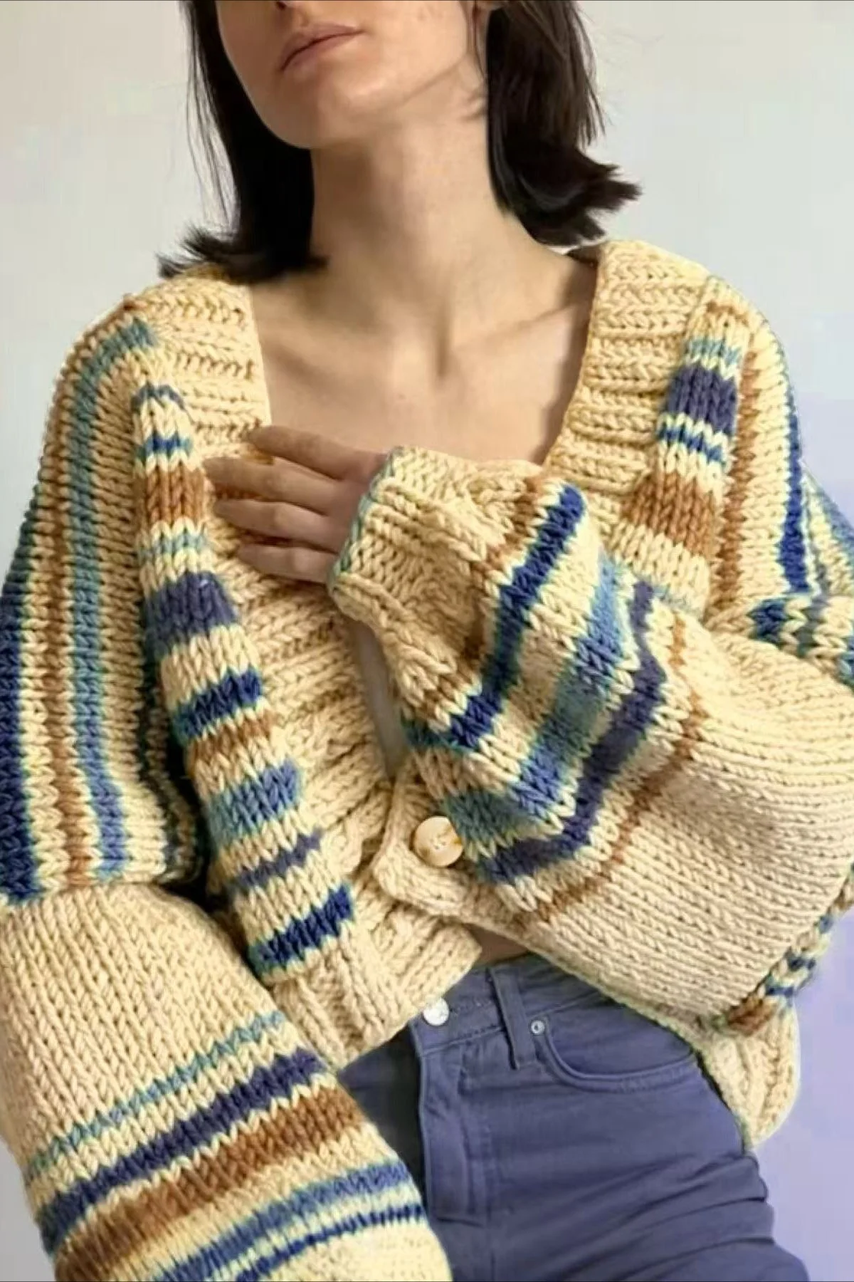 Relaxed V Neck Color Block Knit Cardigan - Image 3