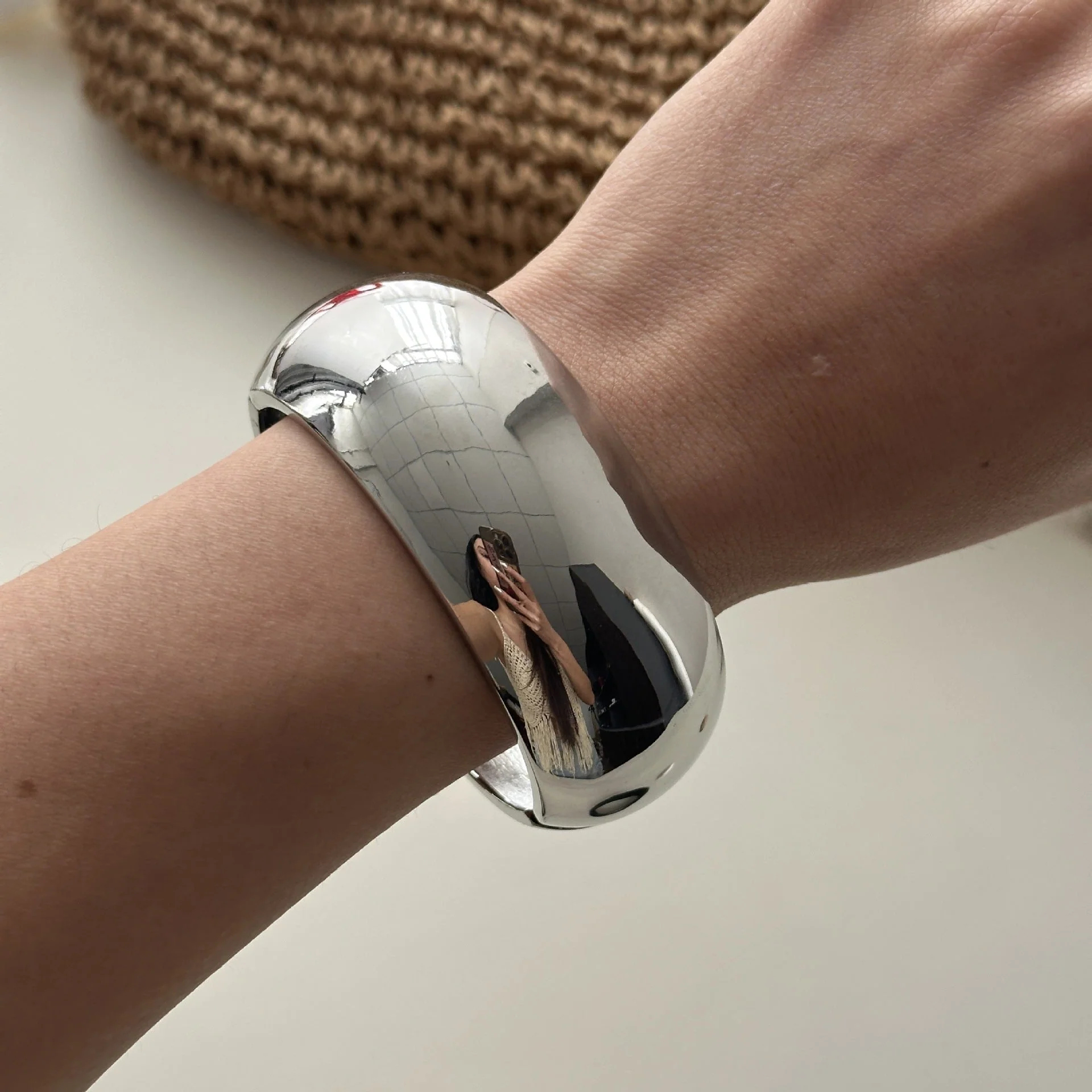 Resin Oval Wide Geometric Leopard Bracelet - Image 6