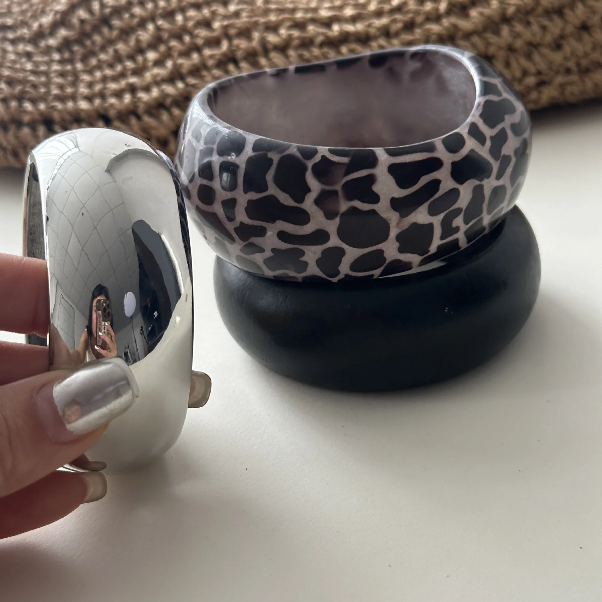 Resin Oval Wide Geometric Leopard Bracelet - Image 7