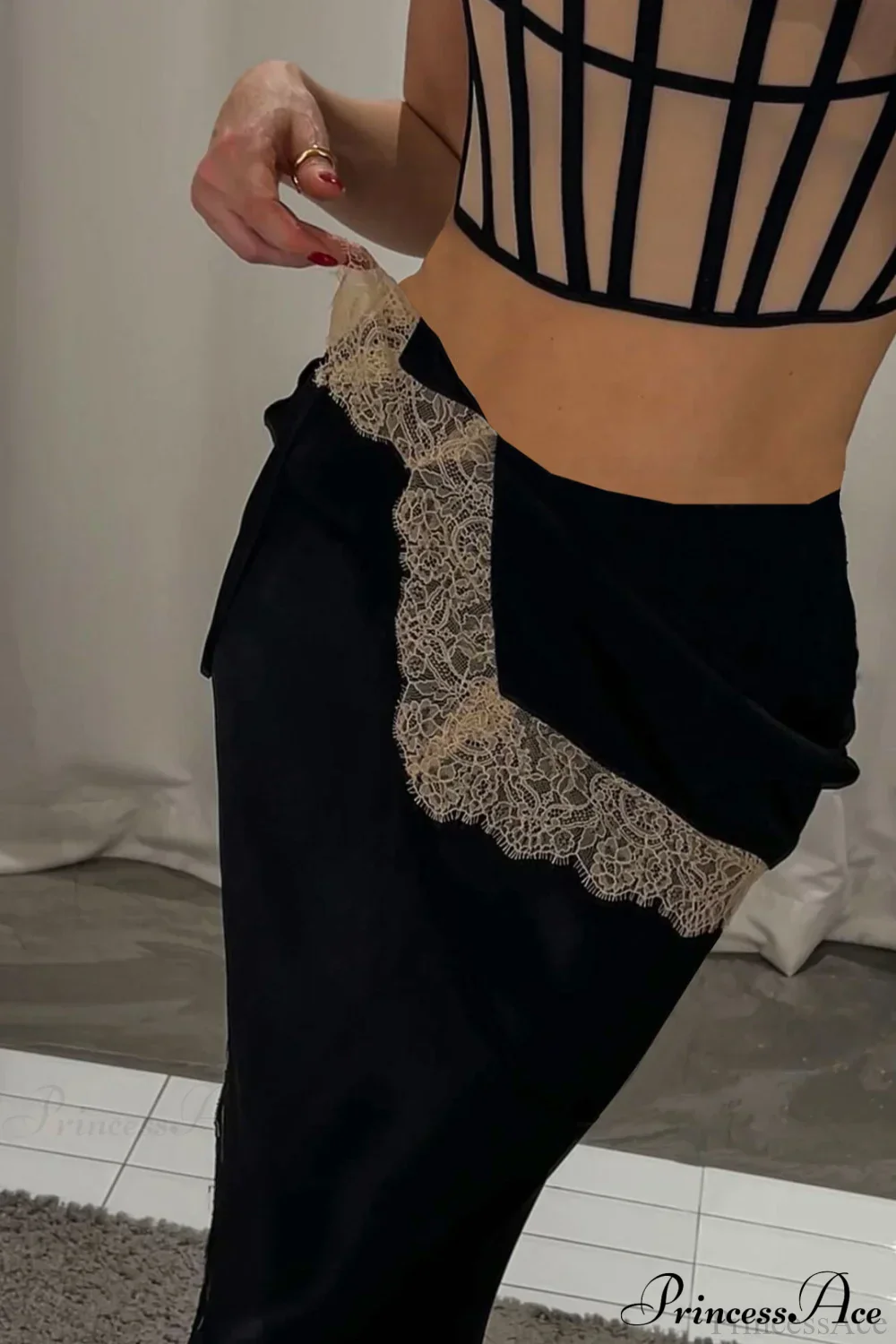 Retro Color Block Lace Panel Slim Skirt - Image 6