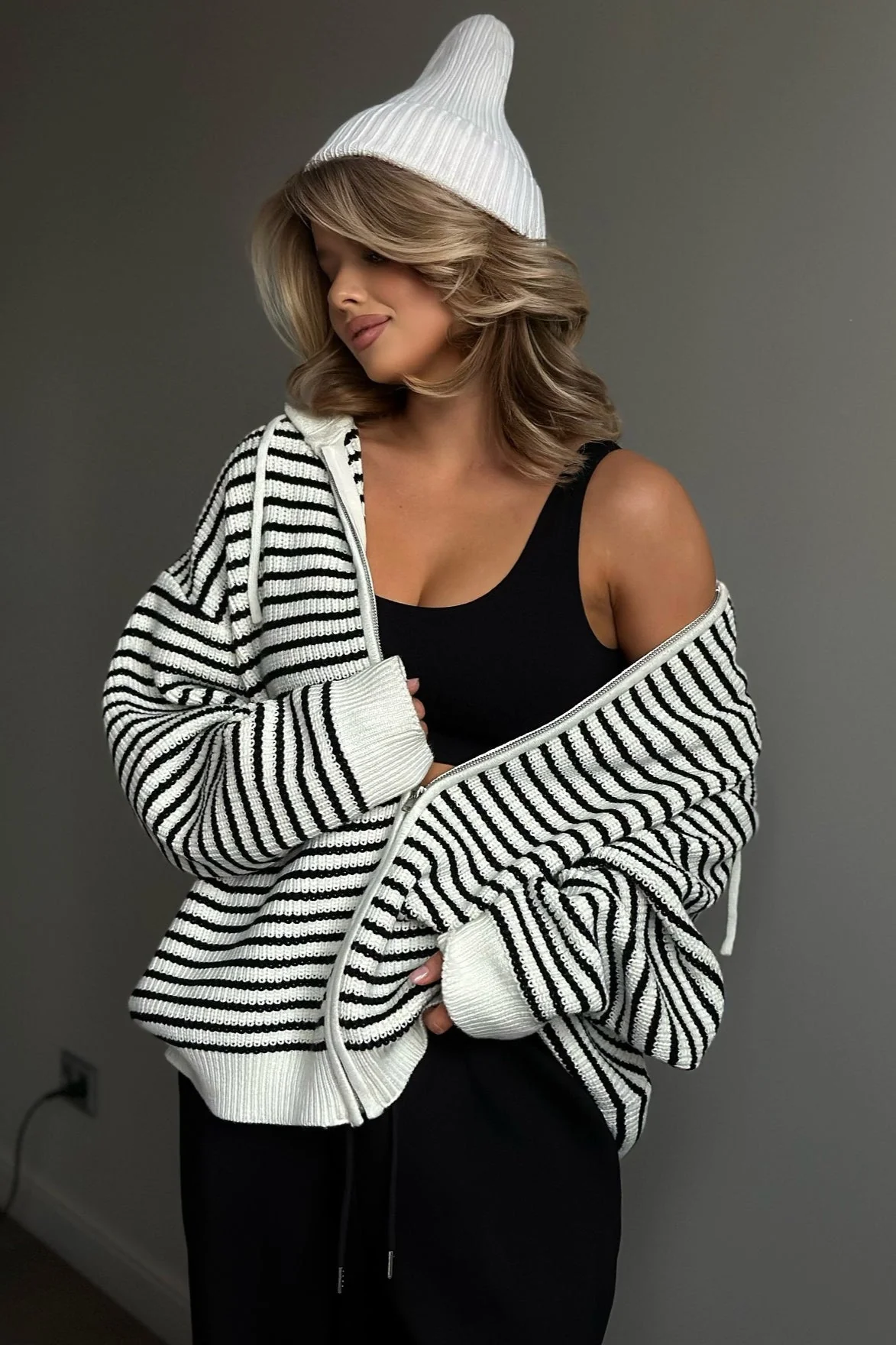 Retro Color Block Loose Zip Knit Cardigan - Image 2