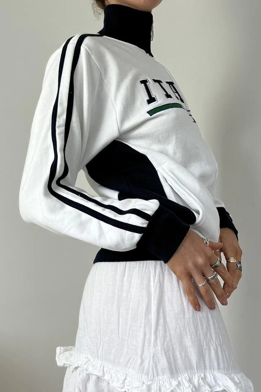 Retro Embroidered Zip Y2k Gothic Sweatshirt - Image 2