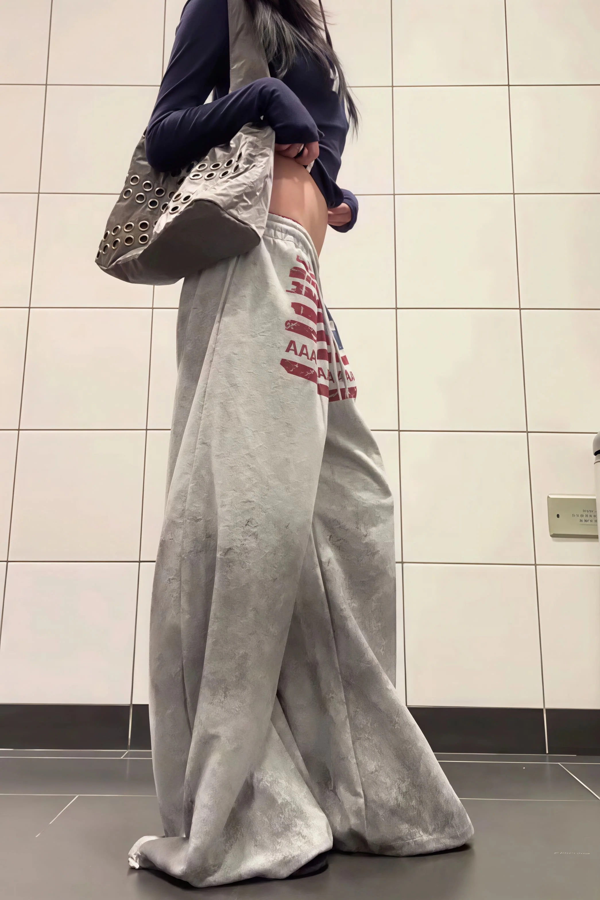 Retro Gray Graphic Drawcord Baggy Sweat Pants - Image 3