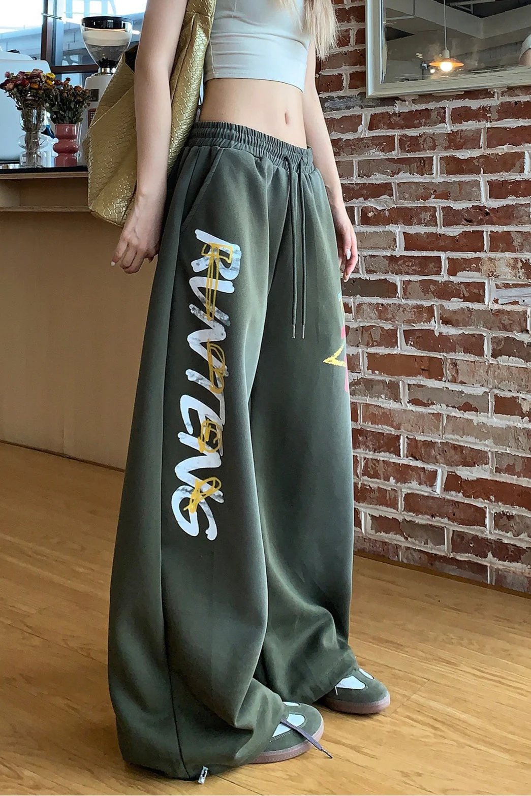 Retro High Waist Drawcord Graphic Sweat Pants - Image 4