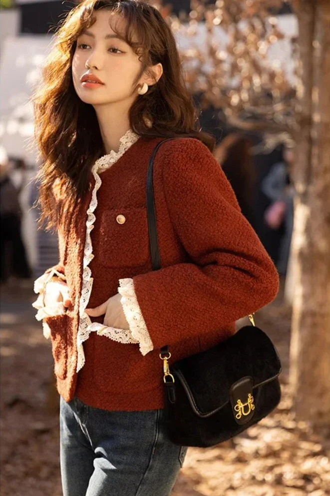 Retro Lace Splicing Wool Jacket - Image 3