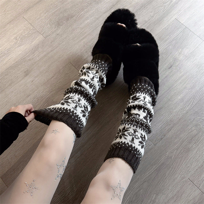 Retro Snowflake Knit Slouchy Red Leg Warmers - Image 7