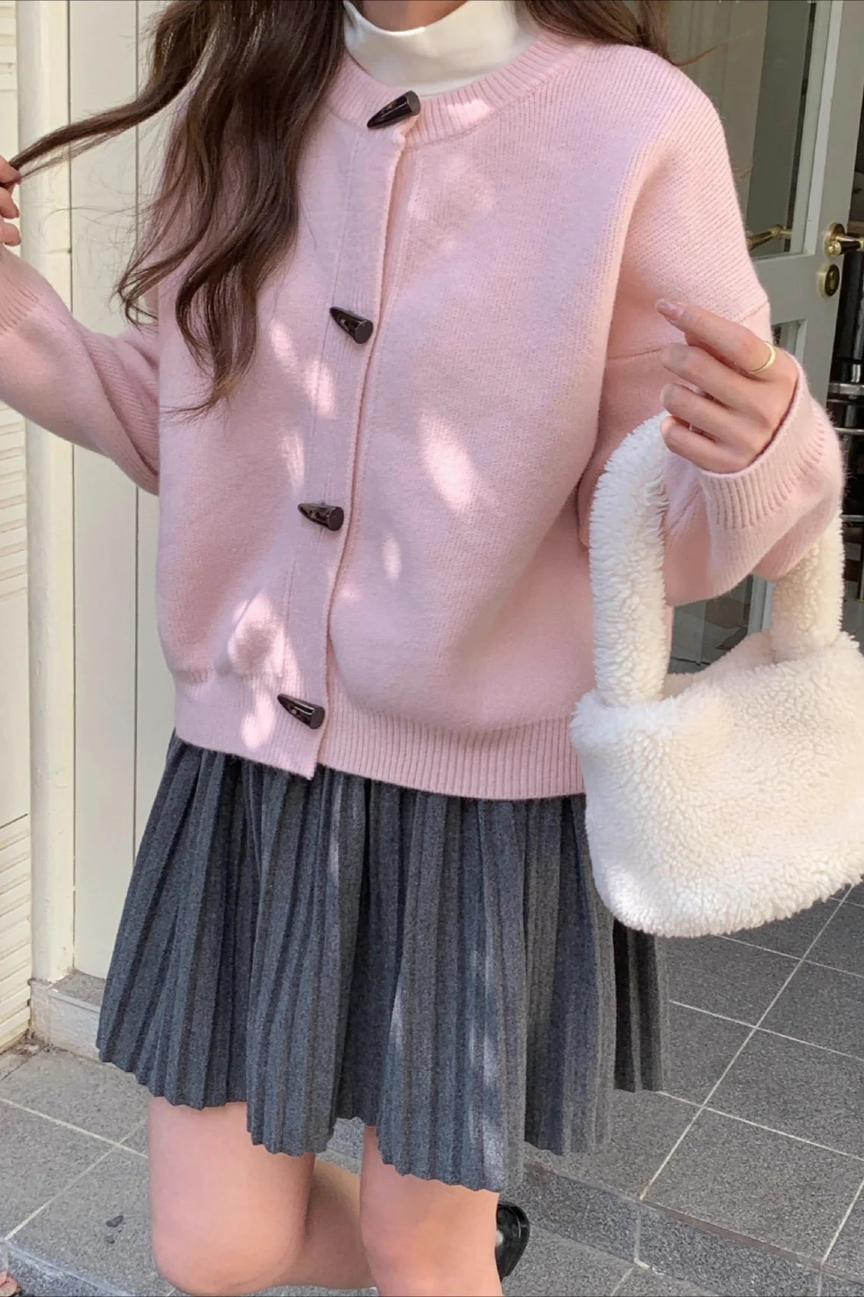 Retro Toggle-Button Loose Short Knit Cardigan - Image 6