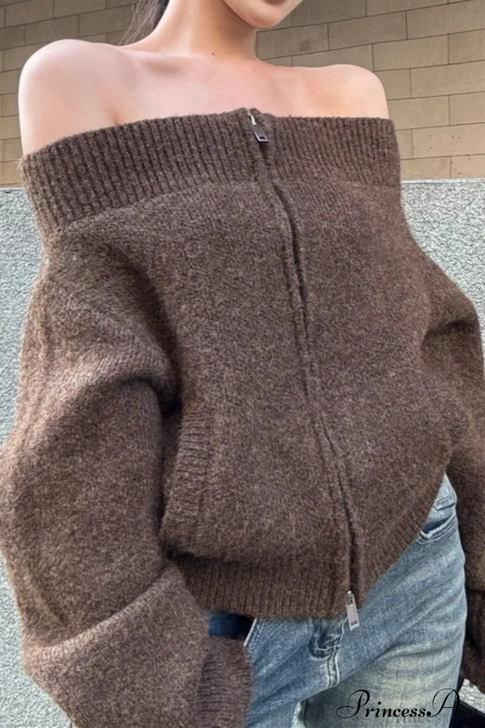 Retro Zip Off-Shoulder Slim-Fit One-Size Knit Cardigan