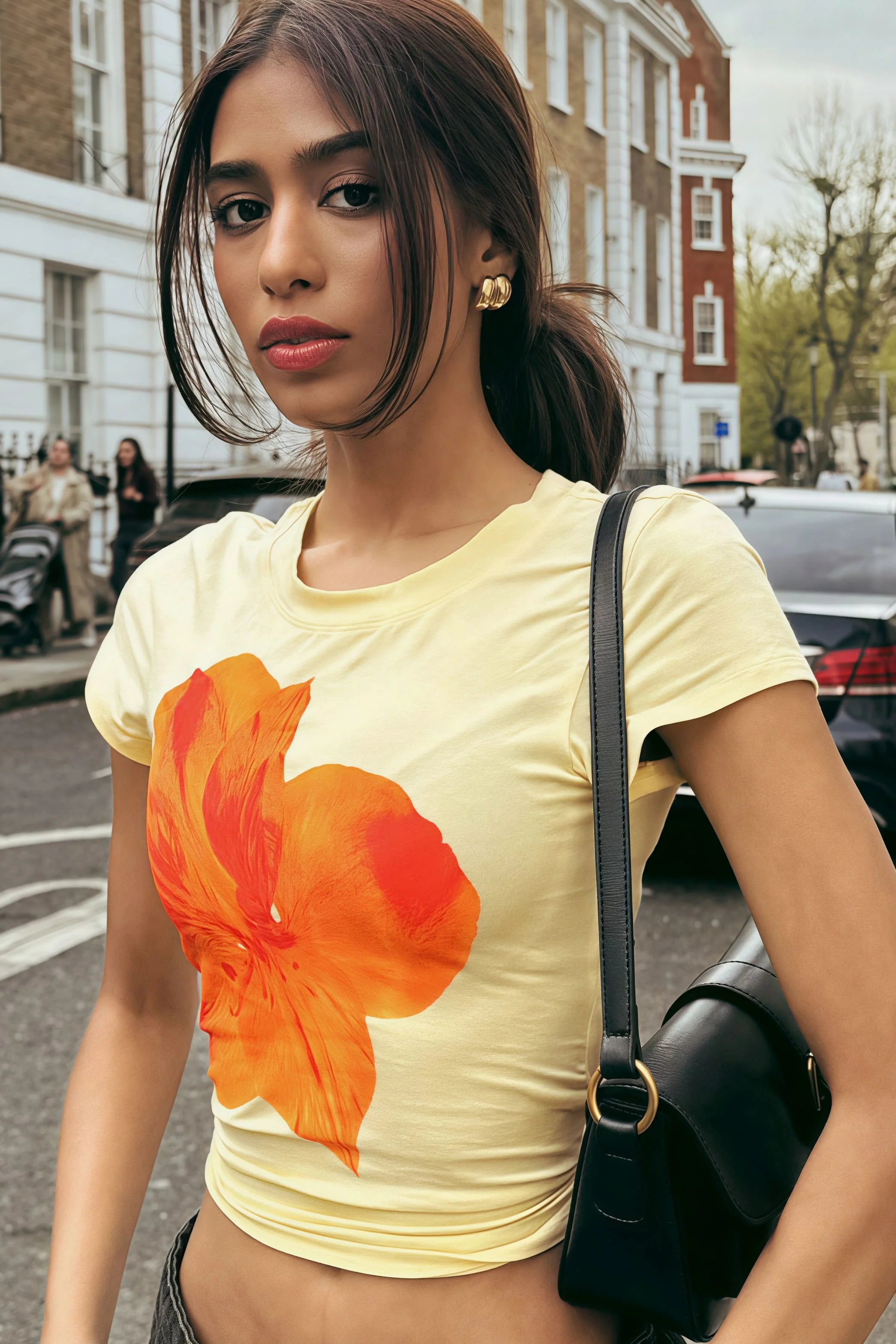 Romantic Floral Print Crew Neck Slim Crop T-shirt - Image 4