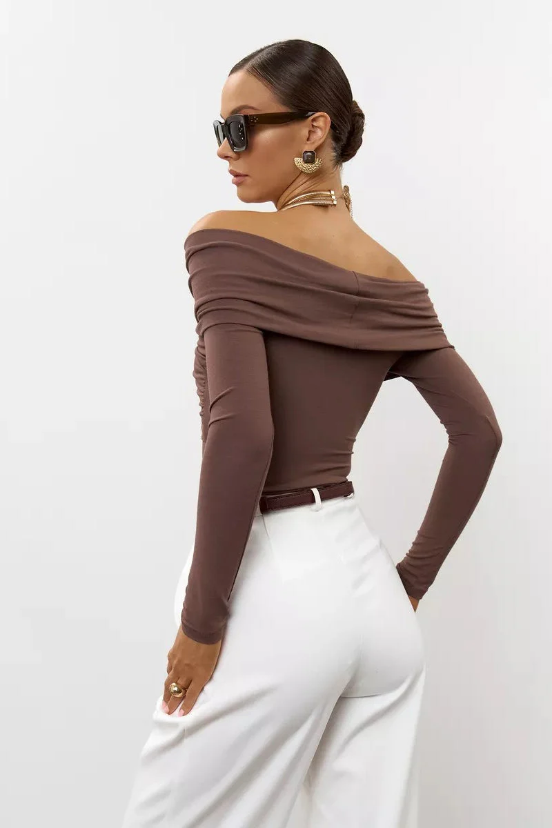Ruched Cross Slim Bare-Shoulder Long Sleeve Tee - Image 17
