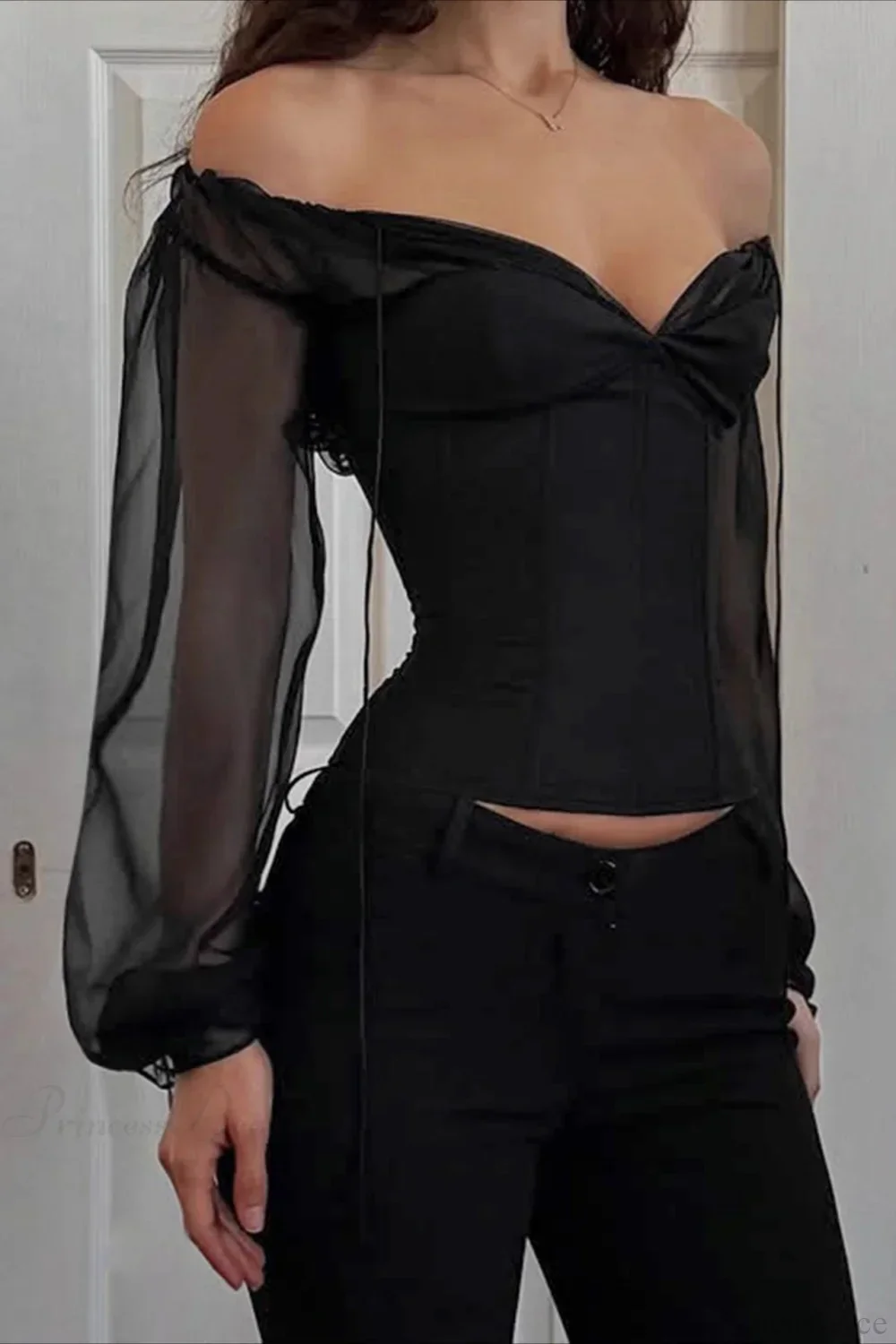 Ruched V-neck Puff Sleeve Slim Long Sleeve Tee - Image 4