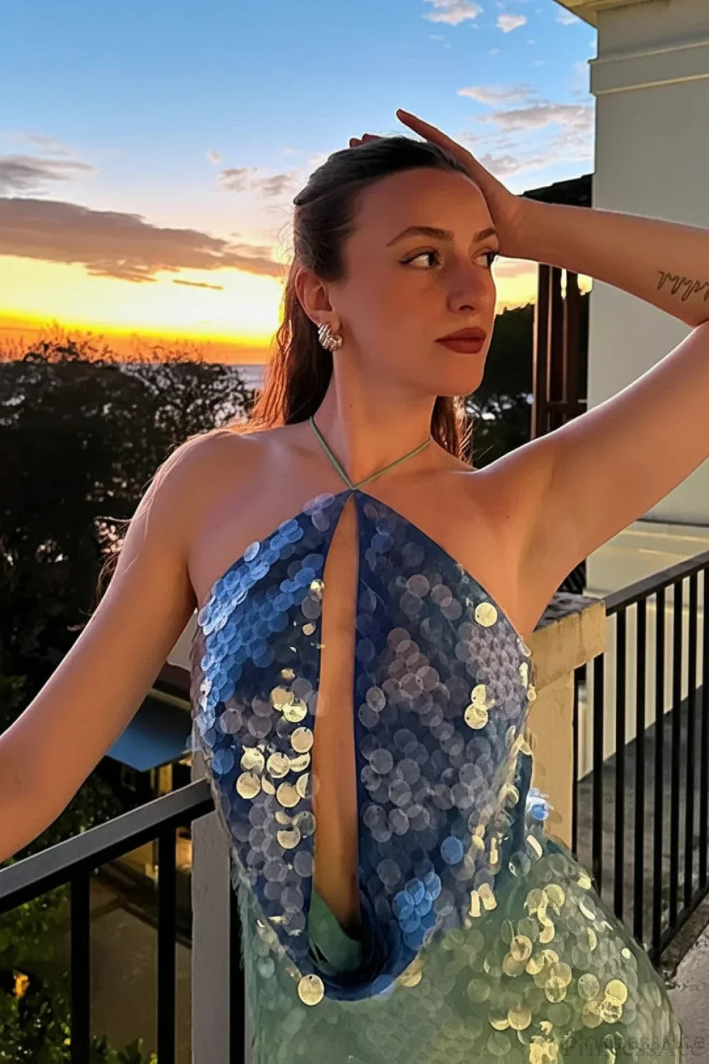 Sequin Halter Neck Backless Bodycon Mini Dress - Image 3
