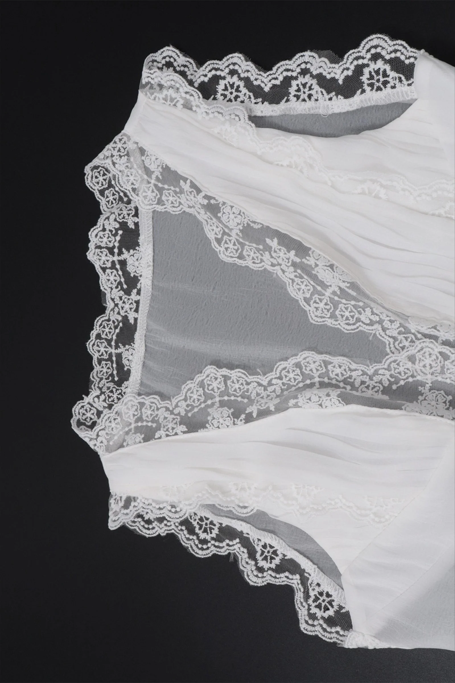 Sexy Lace Trim Tie Back Slim Skirt Set - Image 6