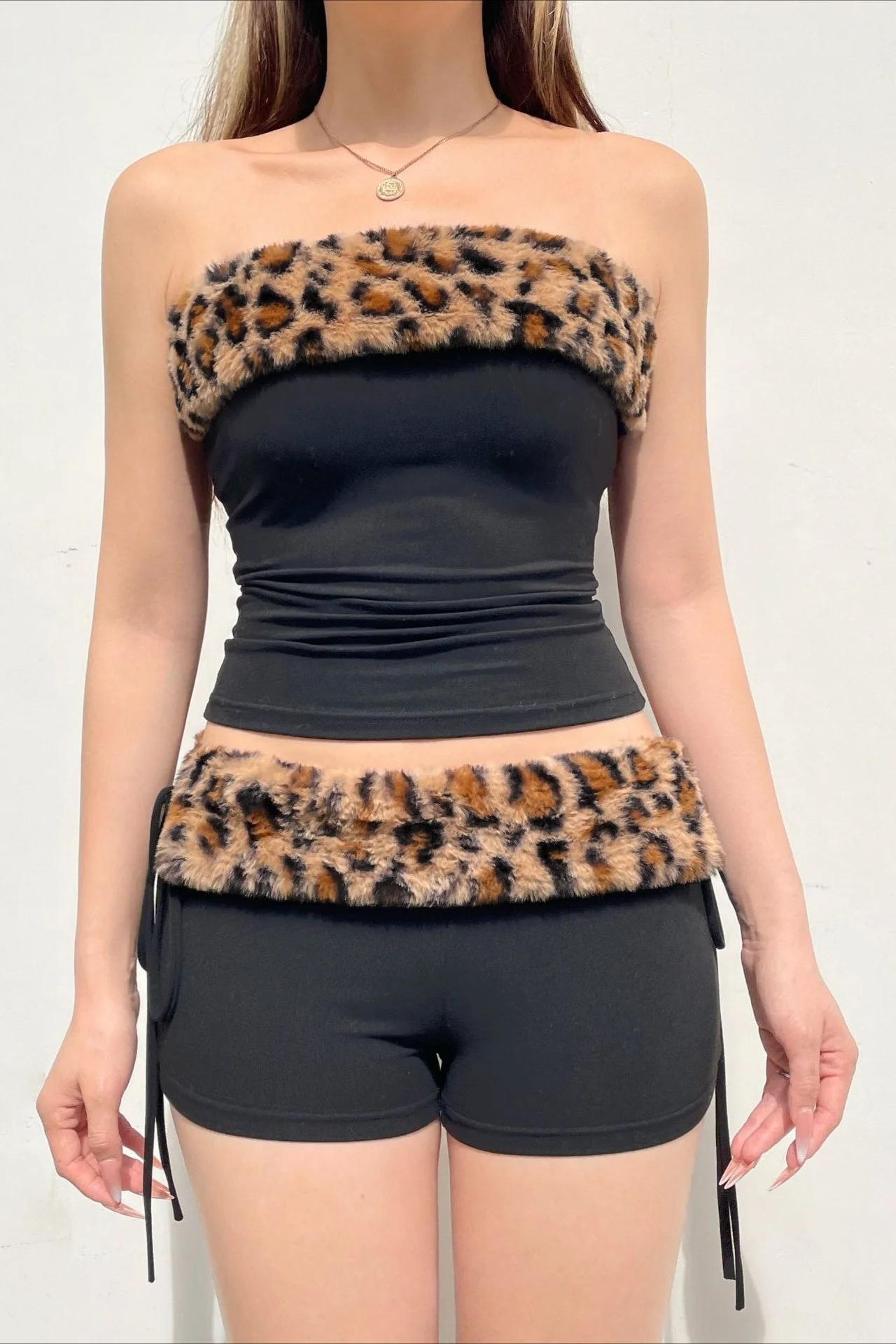 Sexy Leopard Fleece Tube Tank Drawstring Two Piece Set - Image 4