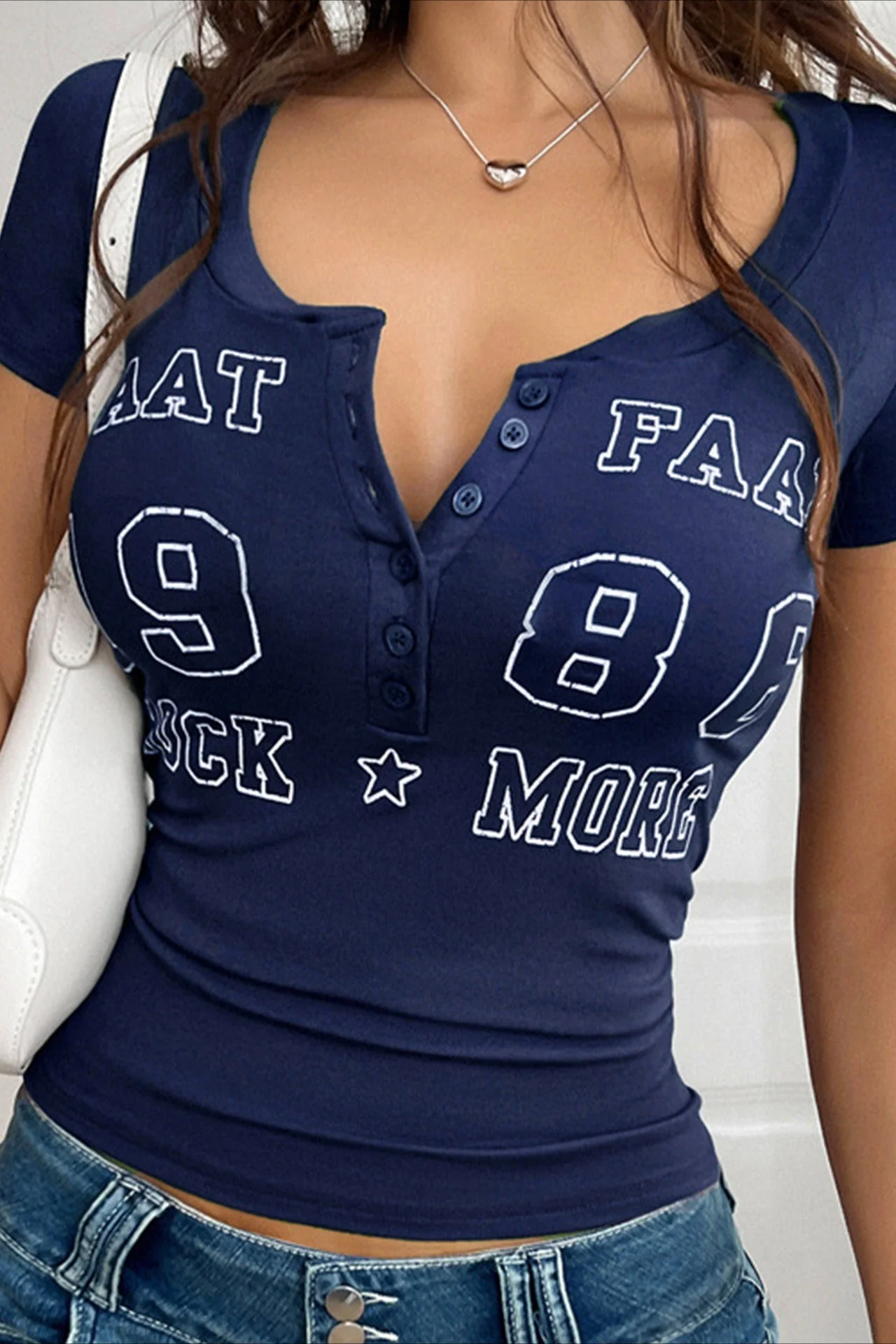 Sexy Letter Print V Neck Slim T-shirt - Image 4