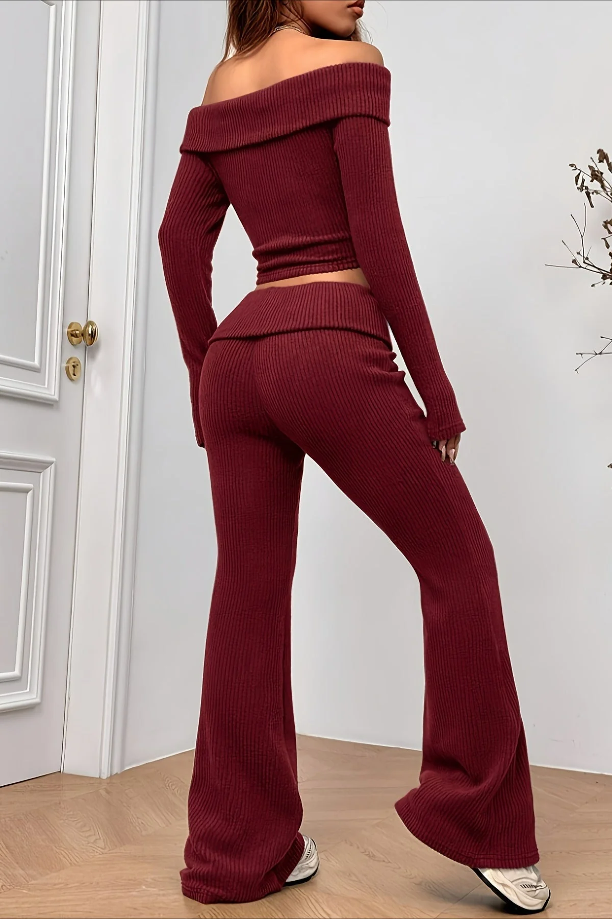 Sexy Off-Shoulder Fitted Crop Top Pants Two Piece Set - Image 4
