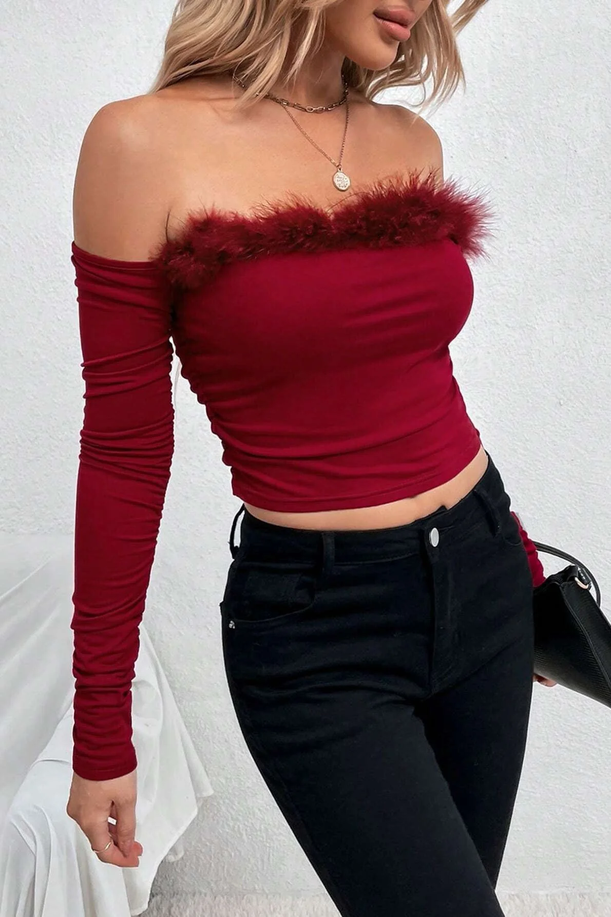 Sexy Off-Shoulder Fur Trim Paneled Long Sleeve Tee - Image 4