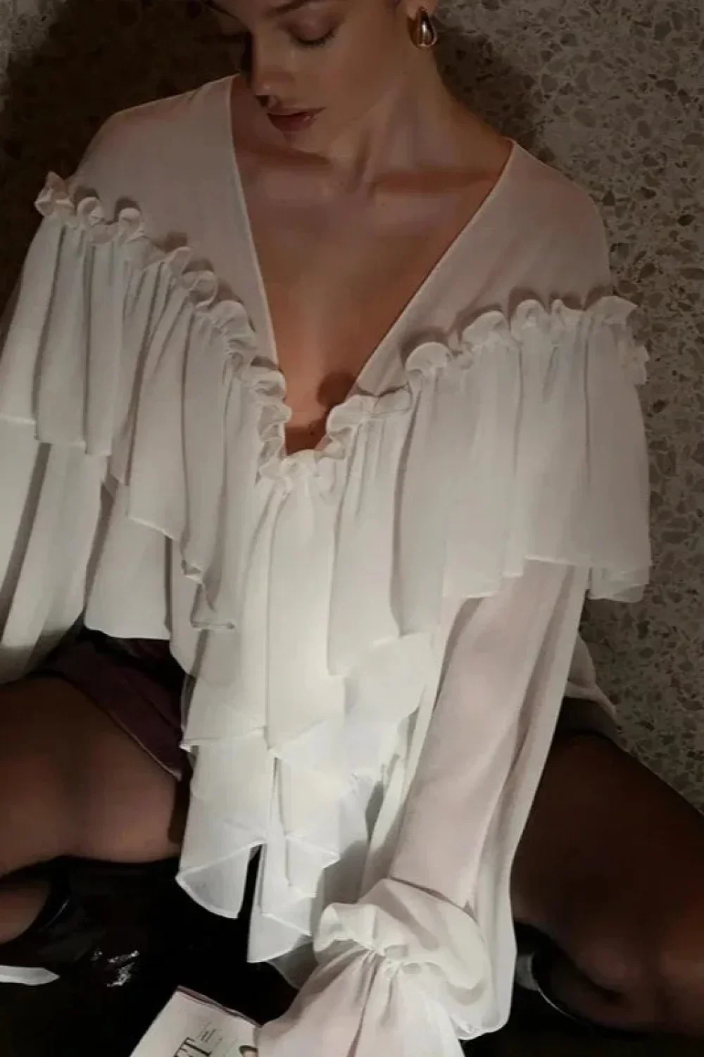 Sexy Solid Color Batwing Off-the-Shoulder Long Sleeve Blouse - Image 4