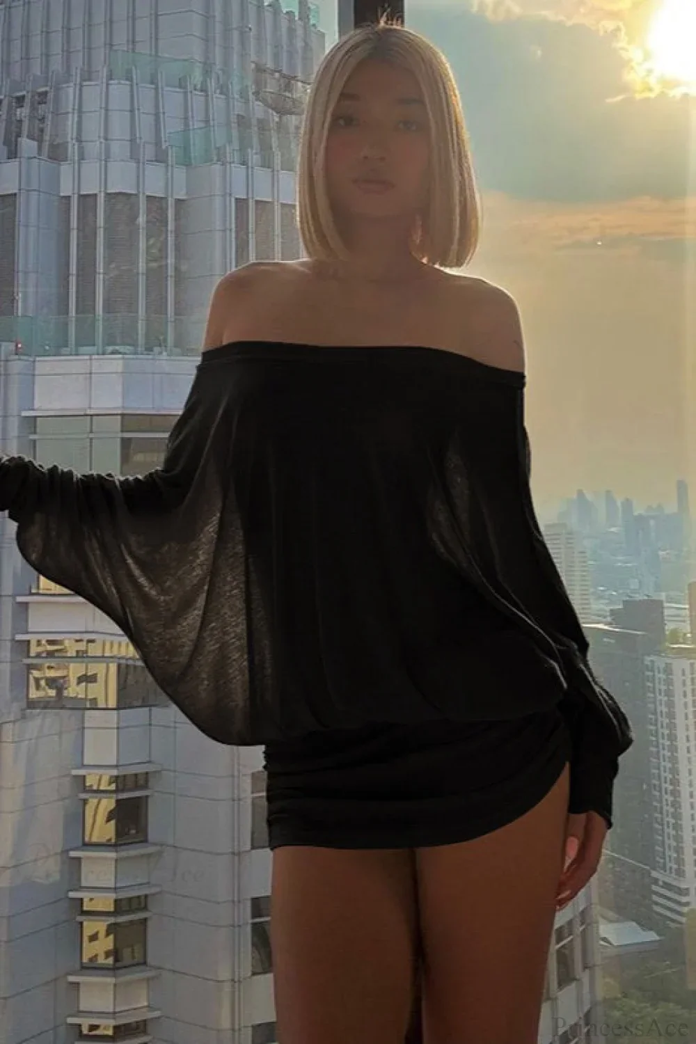 Sexy Solid Color Batwing Off-the-Shoulder Long Sleeve Blouse - Image 7