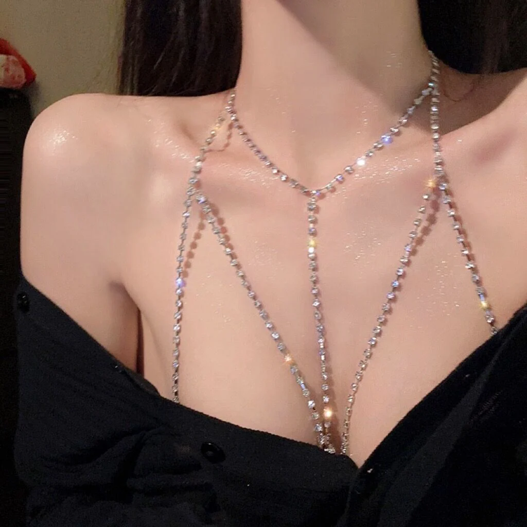 Sexy Sparkling Rhinestone Chest Body Chain - Image 3