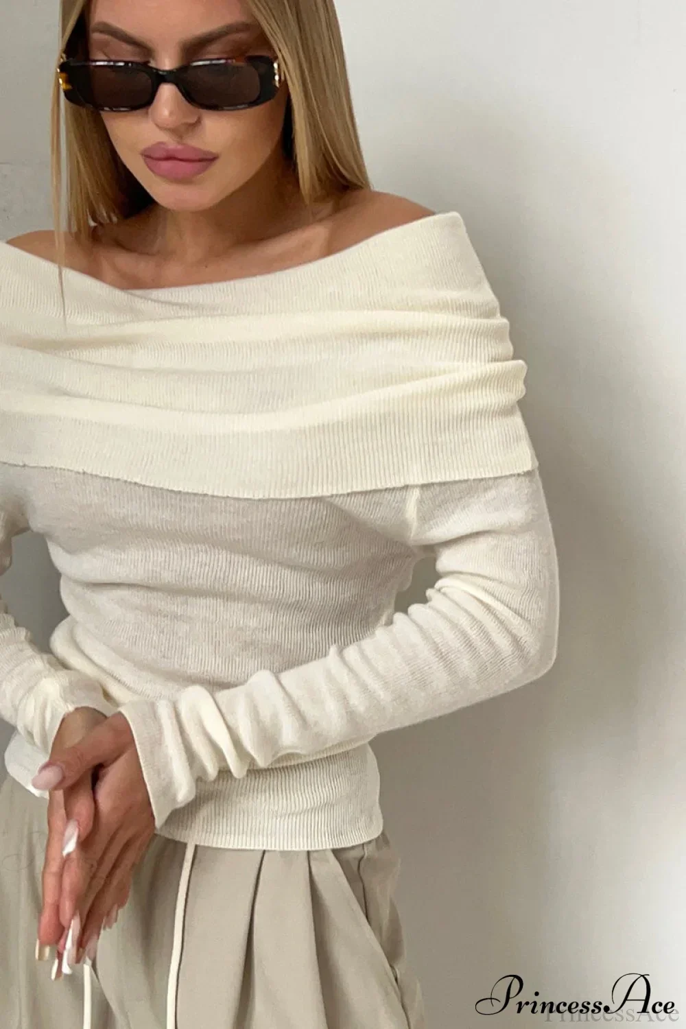Sheer Off-Shoulder Fitted Solid Pullover Knit Top - Image 4