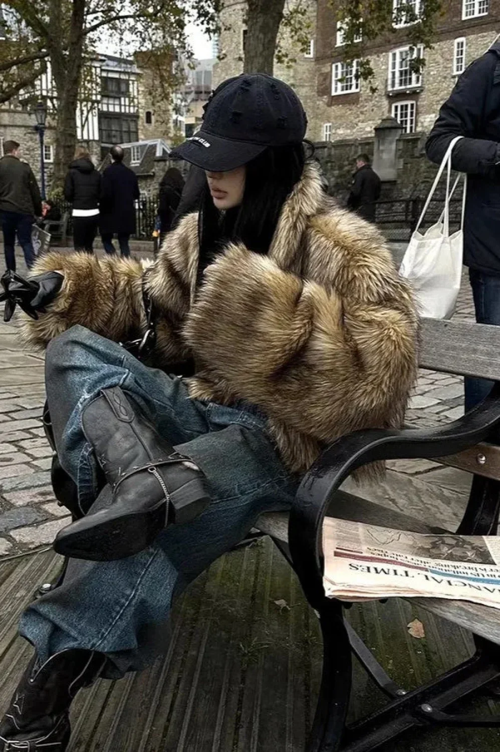 Short Faux Fur Raccoon Fur Warm Jacket Coat - Image 2